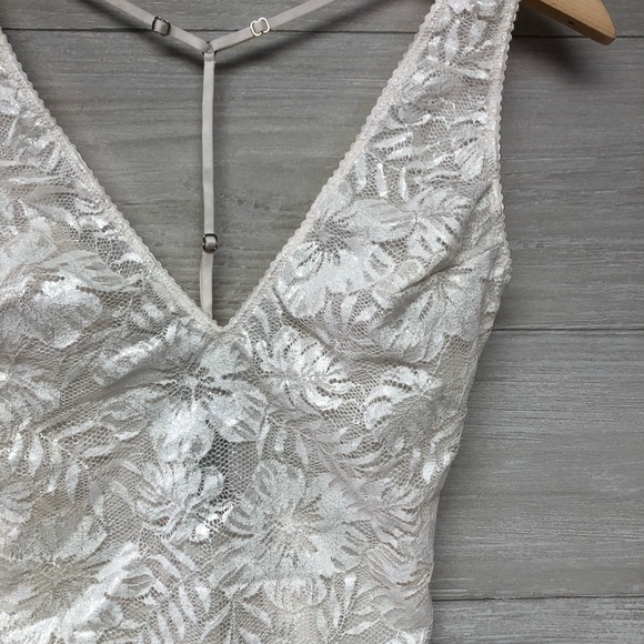 | Victoria's Secret | White Lace Bodysuit. Size S. - Picture 2 of 5